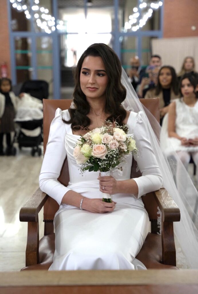 E9878902-907C-48ED-AC74-627939B453C9